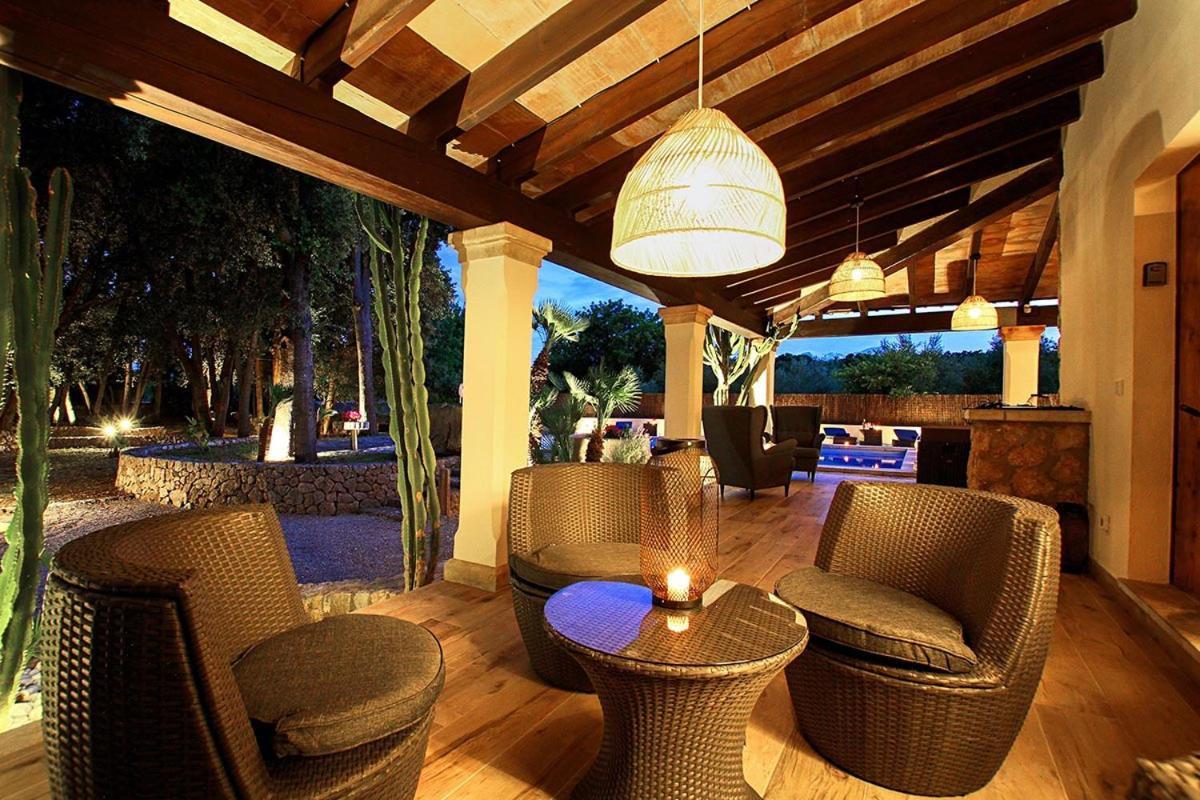 Villa Encinas *