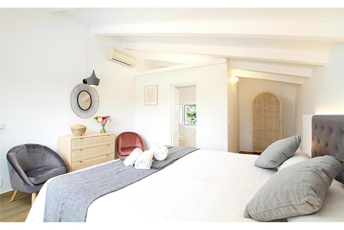 Encinas Villa *